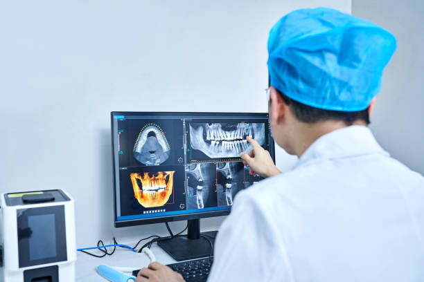 Best Broken or Cracked Tooth Emergency Dentist in East Lansing, MI